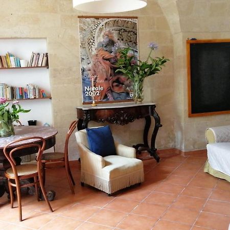 Le Volte Di San Leonardo Apartment Lecce Luaran gambar