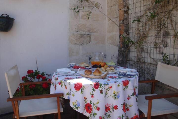 Le Volte Di San Leonardo Apartment Lecce Luaran gambar